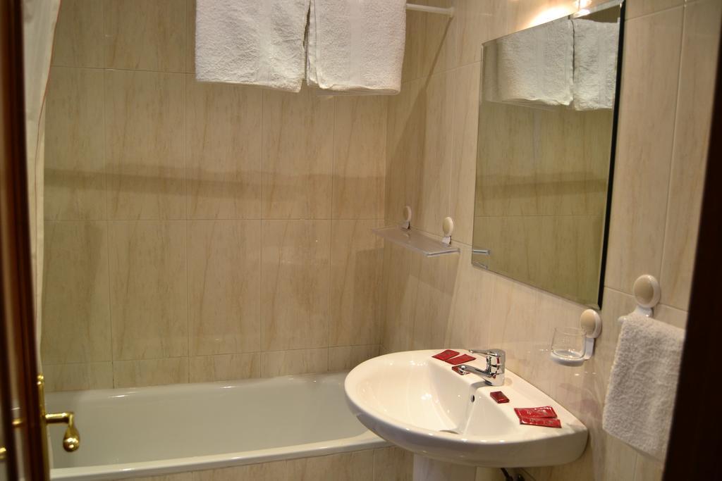 Pension Residencia Buenos Aires Виго Экстерьер фото