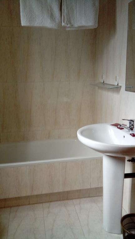 Pension Residencia Buenos Aires Виго Экстерьер фото