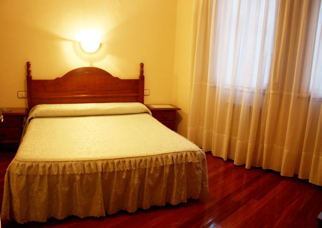 Pension Residencia Buenos Aires Виго Экстерьер фото