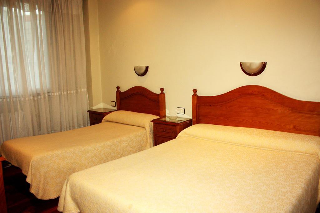 Pension Residencia Buenos Aires Виго Экстерьер фото