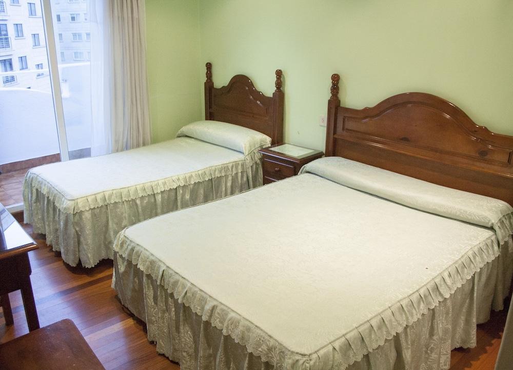 Pension Residencia Buenos Aires Виго Экстерьер фото